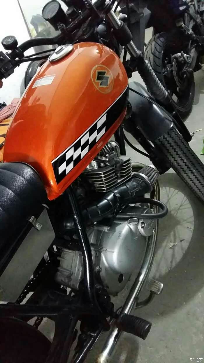 铃木复古摩托车转让