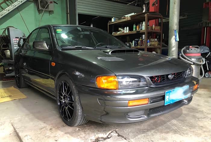 08年上牌的斯巴鲁翼豹gc5朋友很用心在修复