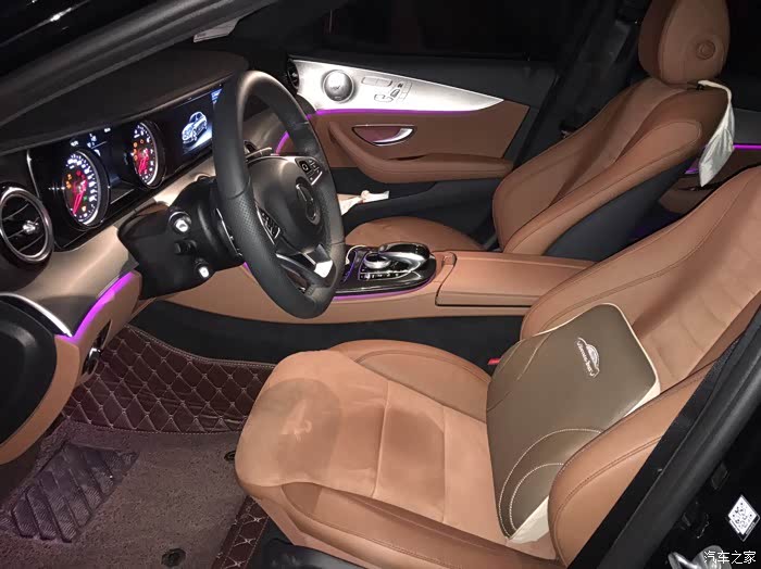 标轴e300黑外什么颜色的内饰好看