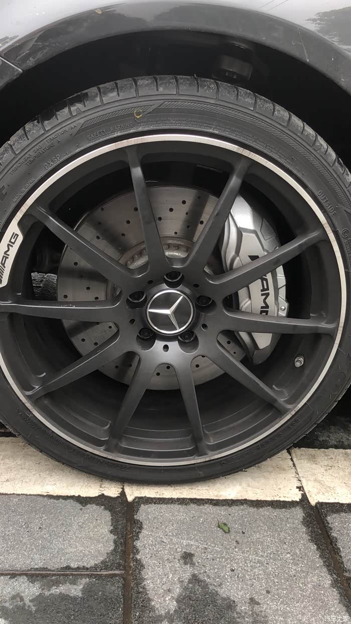 出一套奔驰c19寸锻造轮毂带胎