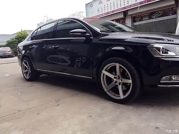 大众迈腾升级18寸搭配2254018改装轮毂图
