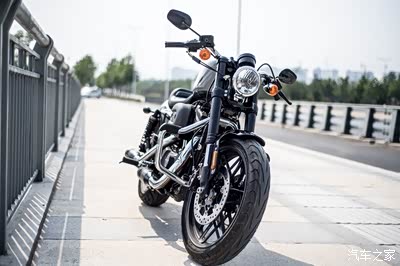 郑州哈雷1200CX Roadster首提作业+媳妇当车