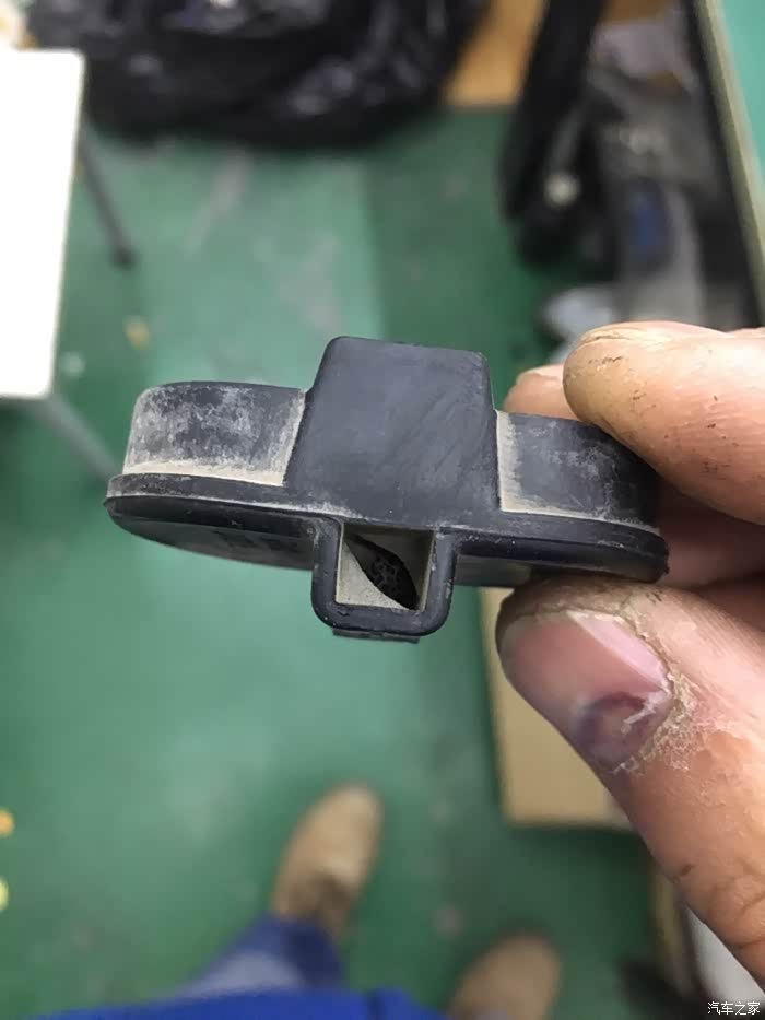 【图】问一个问题,新福克斯大灯有没有透气孔_福克斯论坛_汽车之家