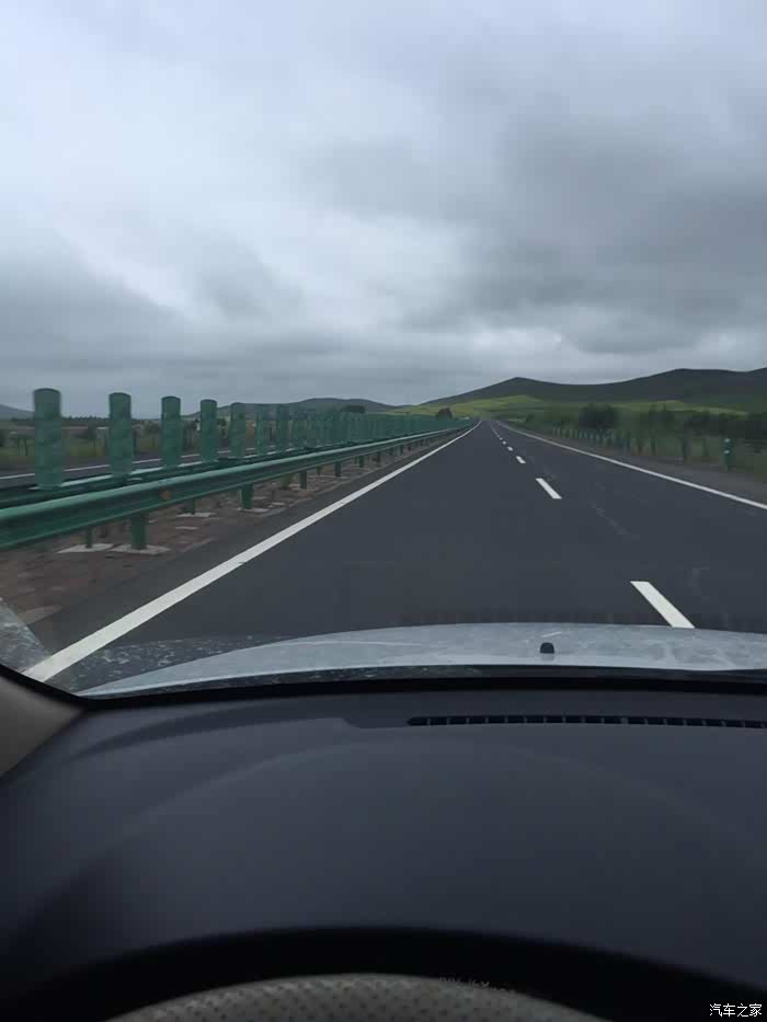 身体和灵魂总有一个在路上--多伦草原