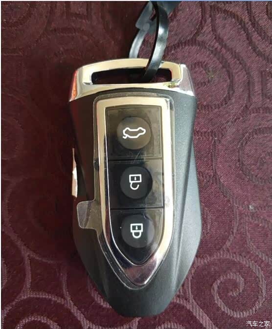 最后,众泰t600coupe车钥匙镇楼