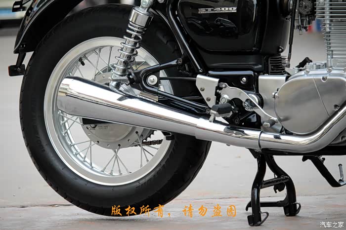 怀旧是什么复古机车怀旧复古铃木st400高清实车欣赏