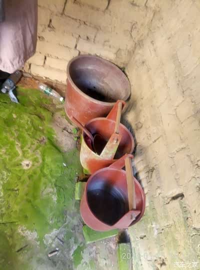 山区老屋,古老的山村!