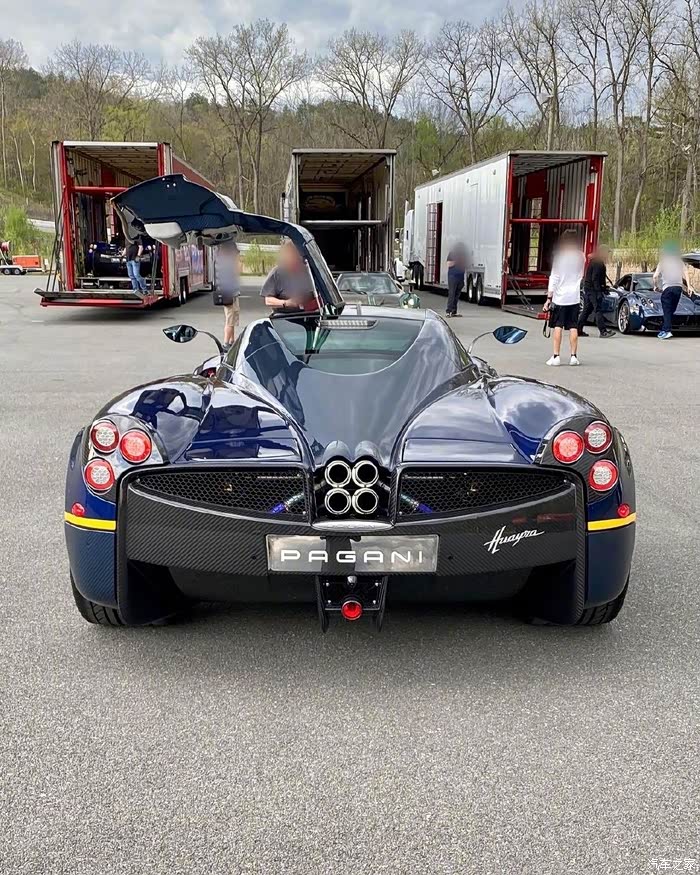 帕加尼huayra帅气至极