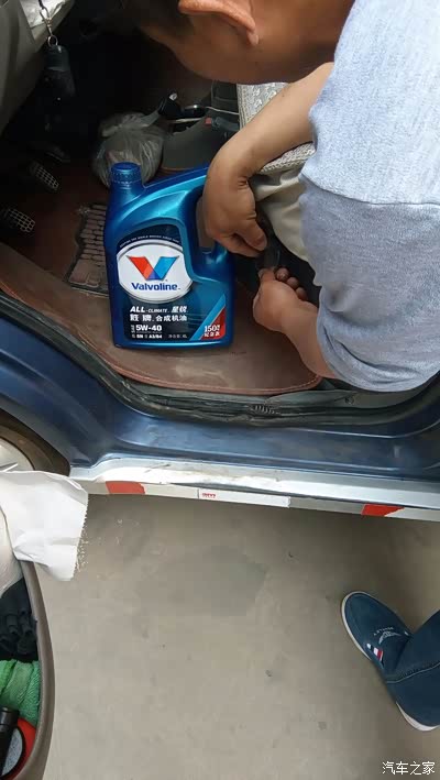 五菱荣光机油机滤更换保养