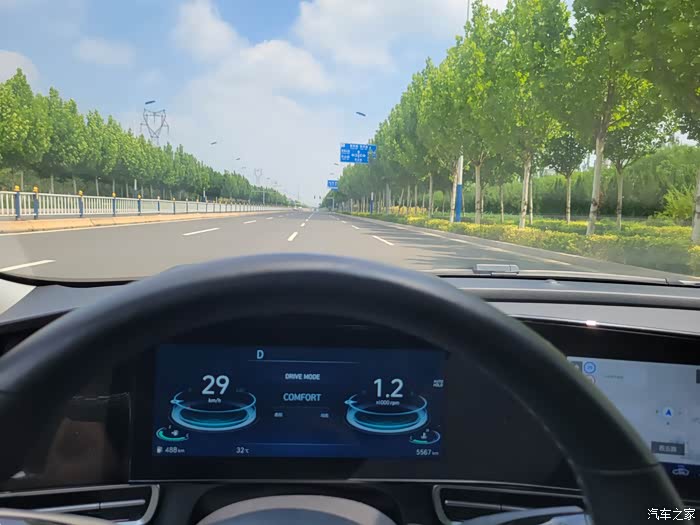 《第七代伊兰特》周末开车随手拍