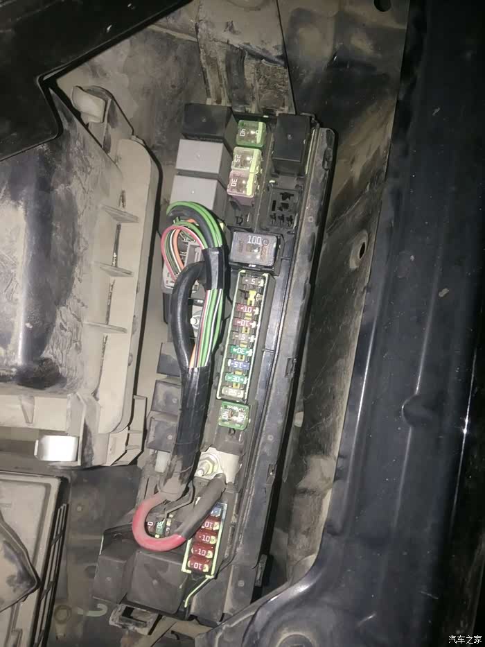 【图】在线等,关于车保险盒_比亚迪l3论坛_汽车之家论坛