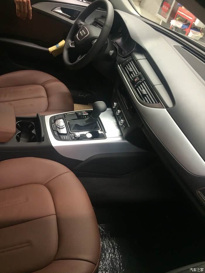 打算a6黑色内饰什么颜色搭配又好看