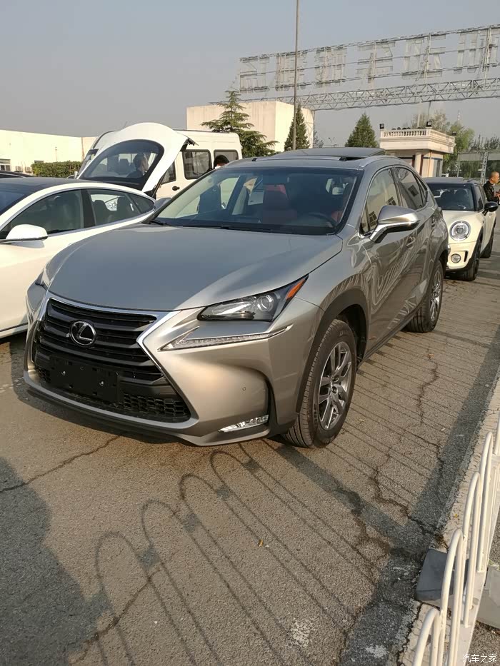 lexus nx200t超音速钛银写真大片与提车作业_雷克萨斯nx论坛_汽车之家