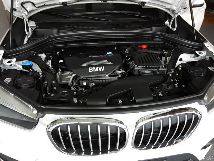 抛开质疑就买我喜欢上山下海宝马x1三缸发动机动力不打折