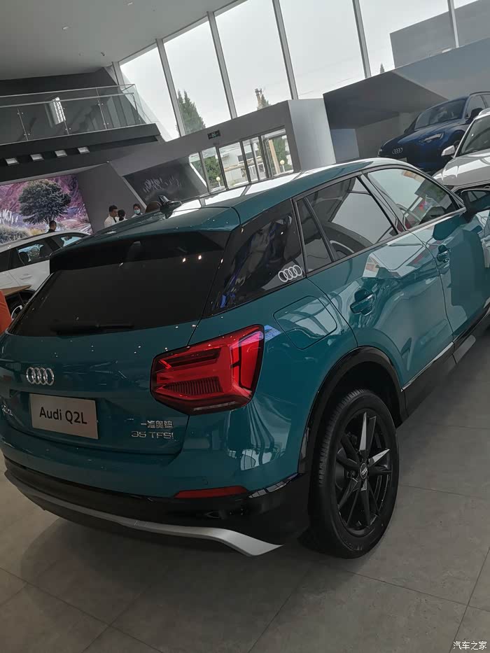 【图】哪位大神提供一下q2l时尚动感型凯拉什蓝2021款的全车图片_奥迪