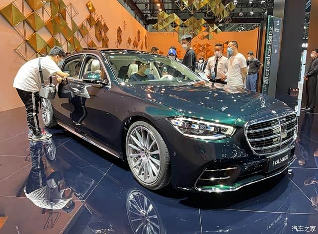 2021成都车展换装2.5t发动机2021款奔驰s级正式上市