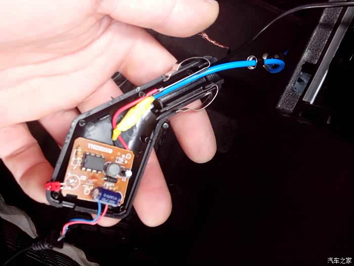 自己动手保险盒接线行车记录仪