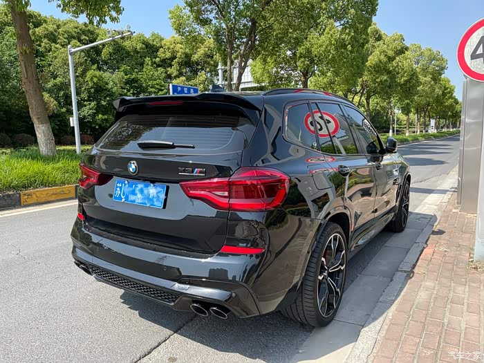 宝马x3 30i改黑武士