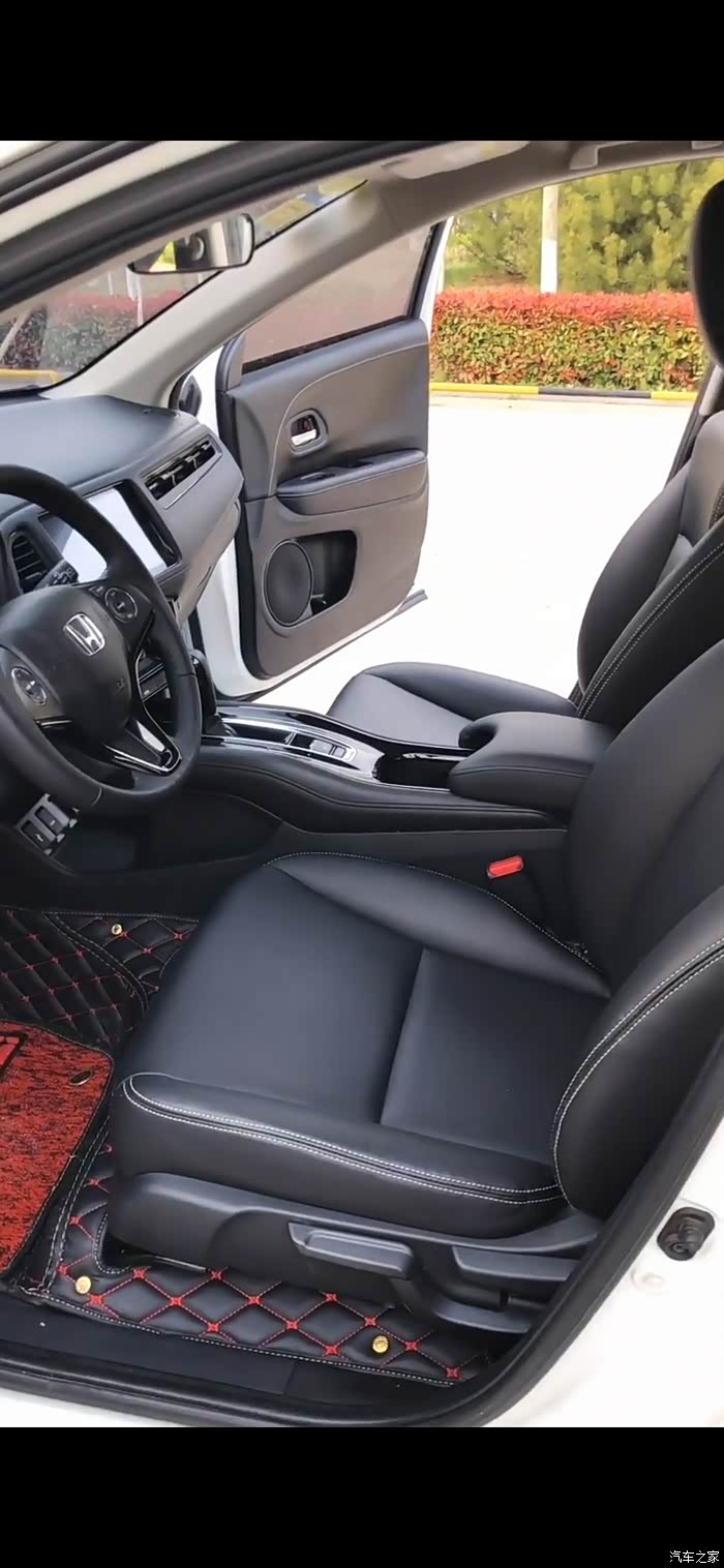 本田缤智内饰一览 年轻时尚