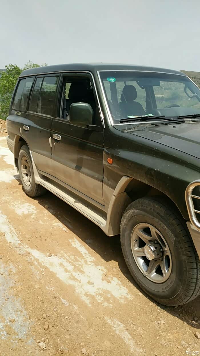 出售:新车黑金刚2.4四驱,3000公里,三菱4g64发动机