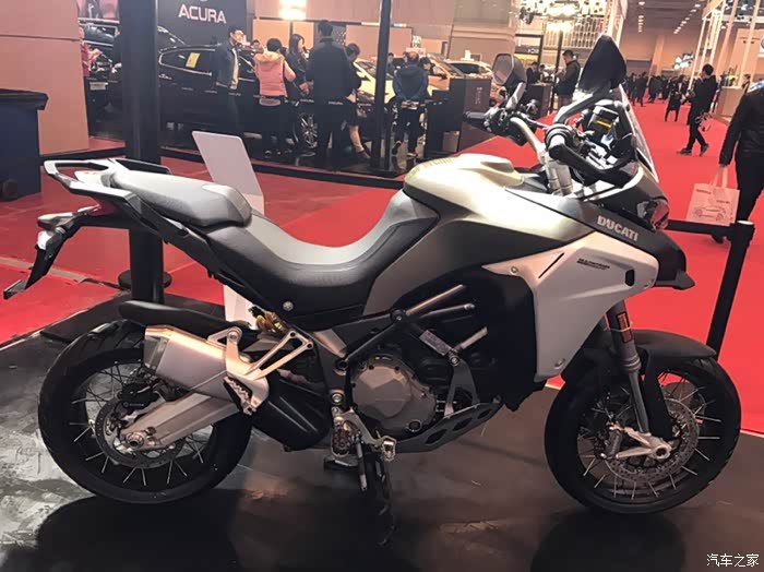 【图】青岛车展看到杜卡迪了_摩托车论坛_汽车之家论坛