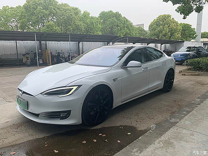 上海出2016款models90d非营运免费超充27万