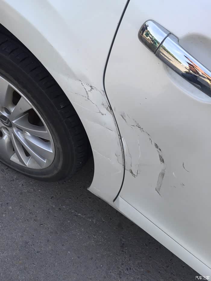 【图】被电车撞了_c4世嘉论坛_汽车之家论坛