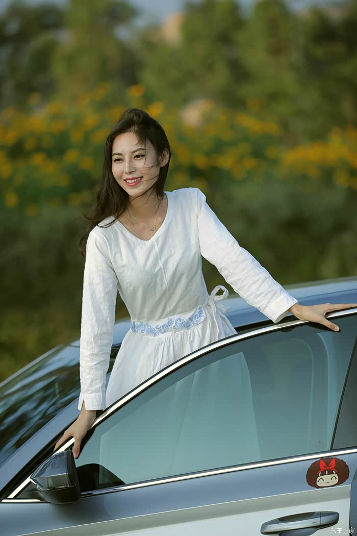 老妹当车模给老妹选车买速派