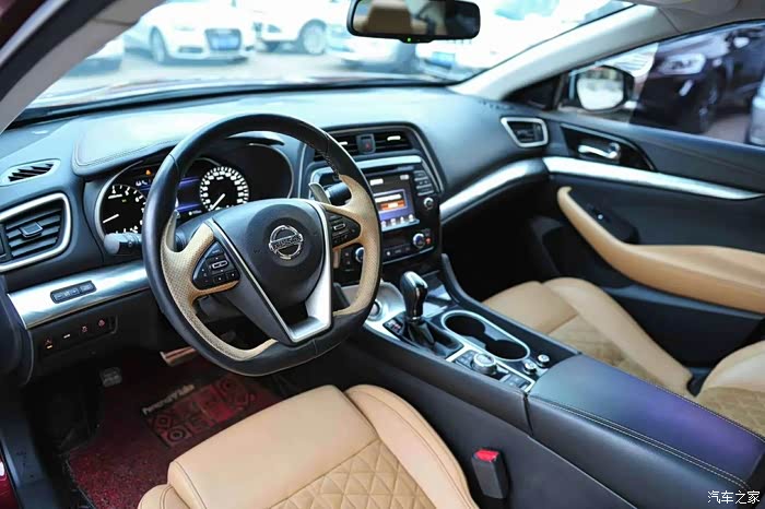 内饰非常好看的日产西玛