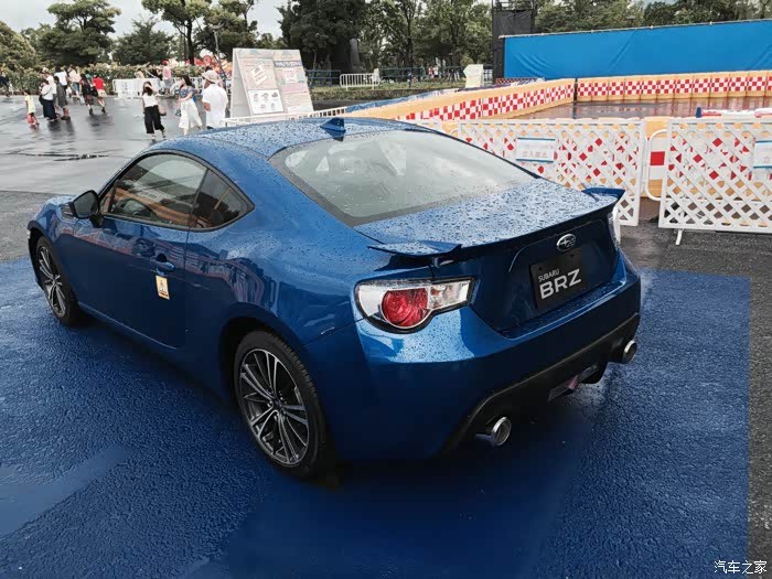 拍的几辆富士车