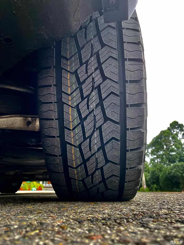 3000公里25555r19马牌at胎