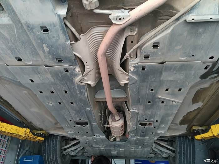 八代精典混动思域可以说是飞度的技术思域车身