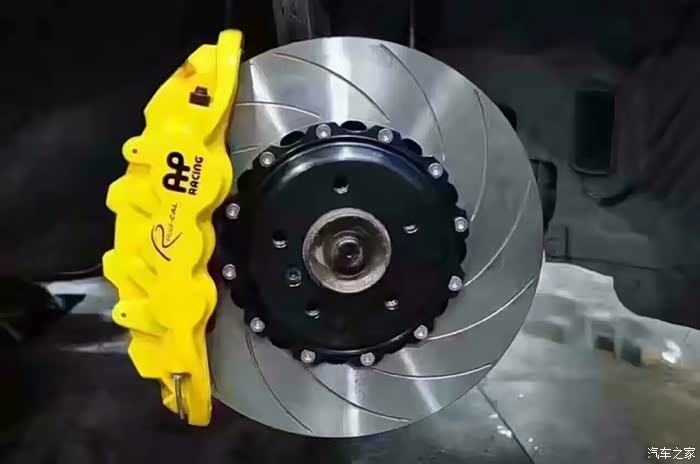 5月13日 宝马4系刹车改装案例分享
