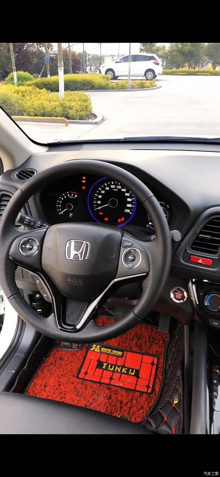 本田缤智内饰一览 年轻时尚