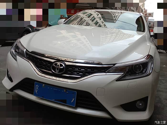 白色锐志2.5s提车一个月作业