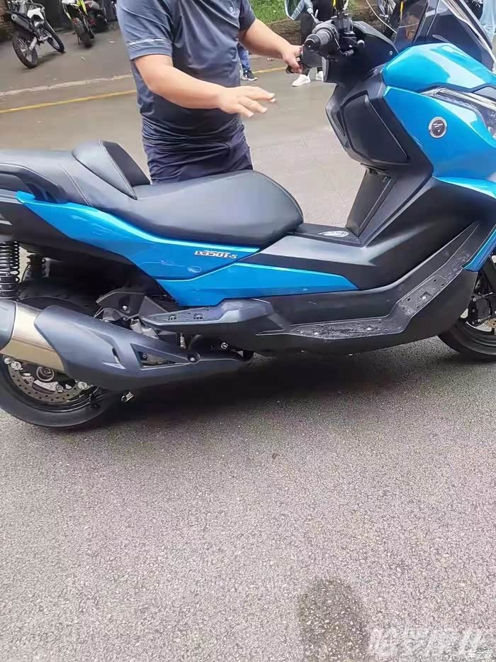 隆鑫c350踏板-国产宝马你会期待吗