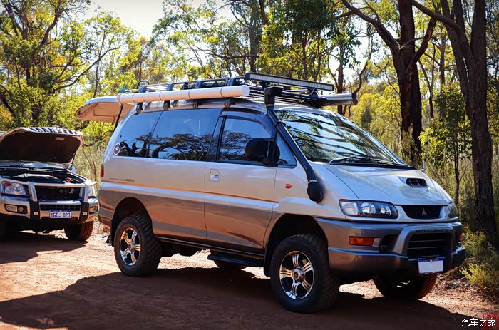 菱智的孪生大哥老款三菱l400四驱得利卡