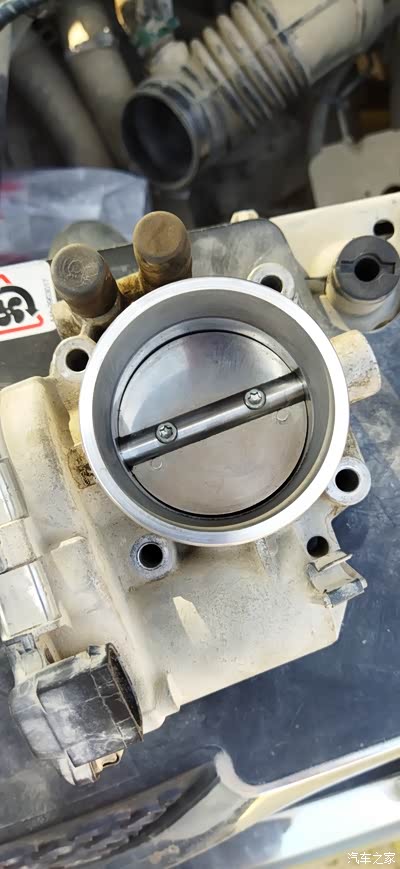 新瑞虎清洗节气门