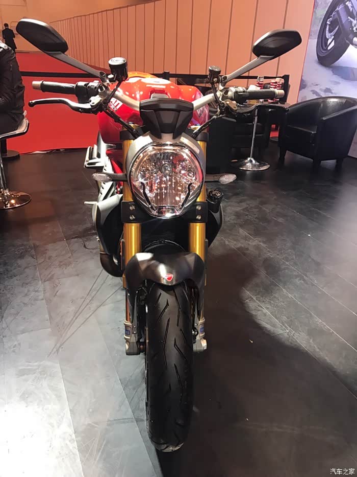 【图】青岛车展看到杜卡迪了_摩托车论坛_汽车之家论坛