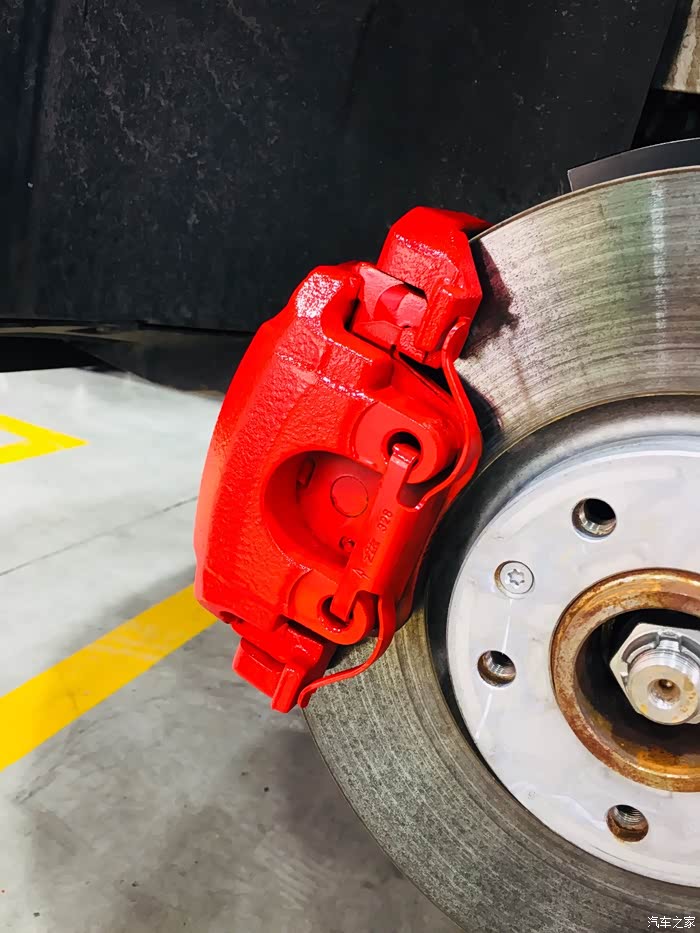 308卡钳喷骚红漆