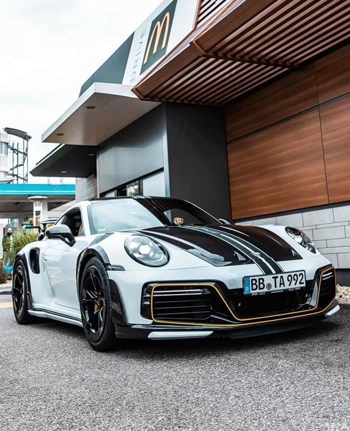 一台不简单的法拉利911