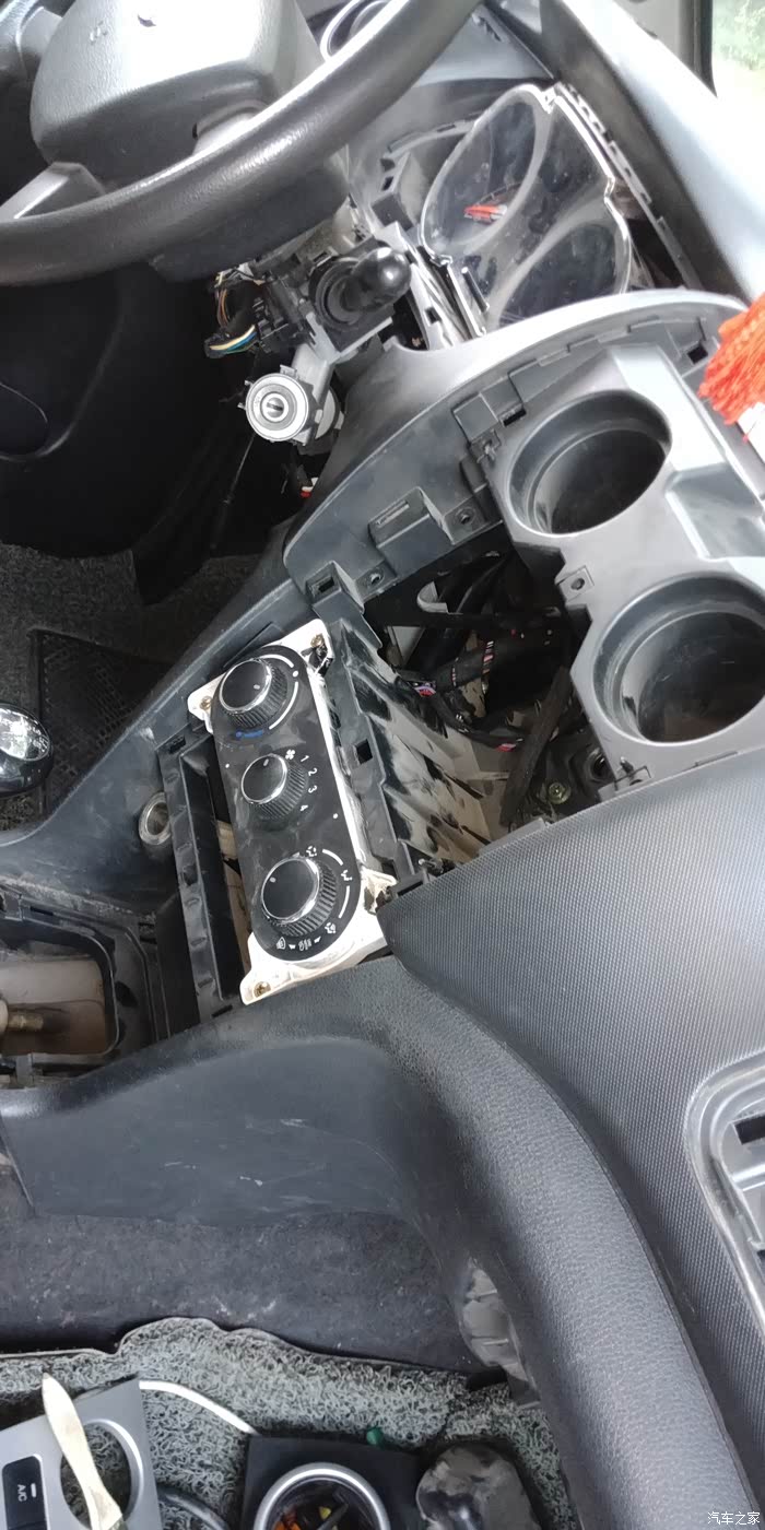 长安欧诺蒸发器更换