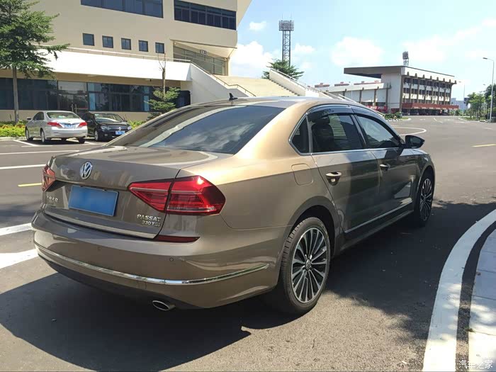 2016款全新帕萨特1.8t dsg御尊版提车作业