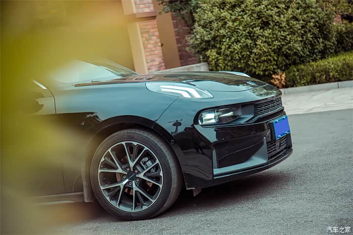 领克03黑武士帅照来袭天凉好个秋