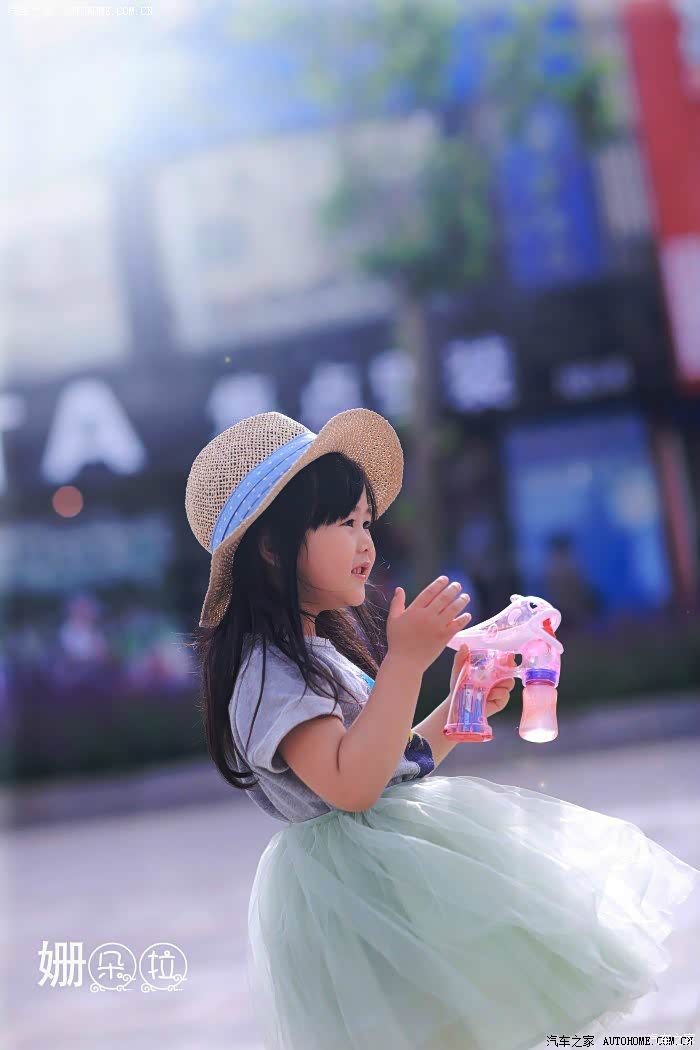 【人像】爱玩泡泡的小天真