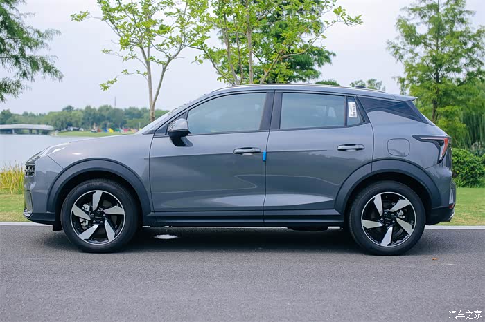 妹妹终于有了人生第一辆领克06phev