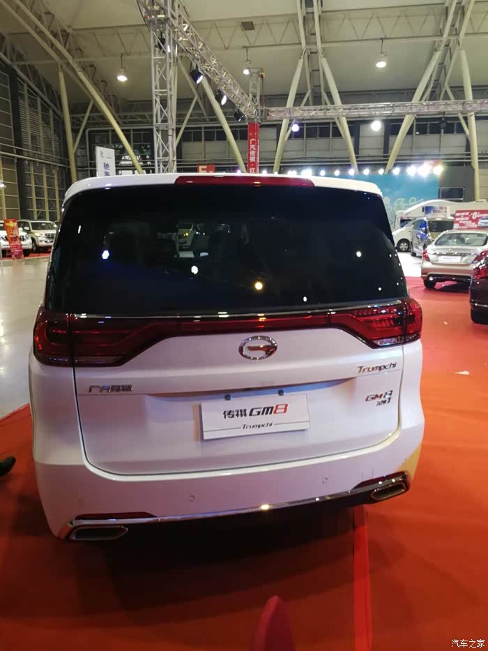 内蒙古小型车展传祺gm8实车图