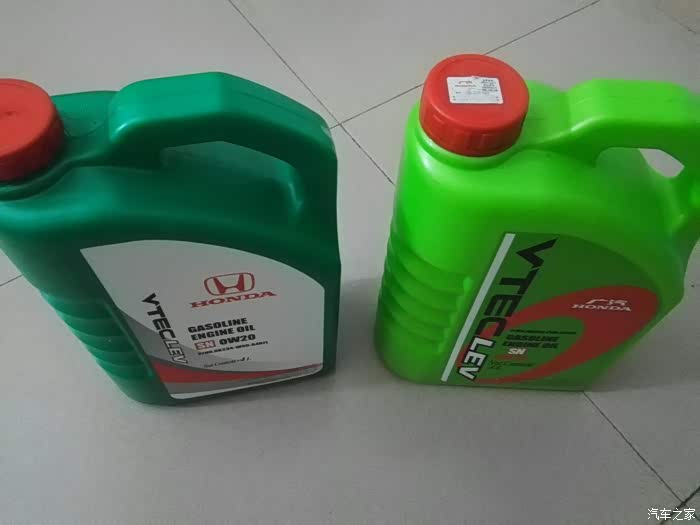 【图】怎么本田绿桶机油有两种?有区别吗?
