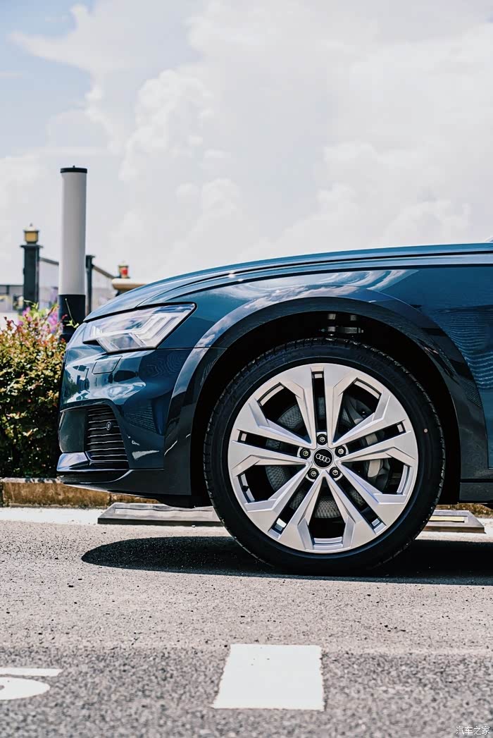 觅境版的a6 allroad,阿瓦隆绿的颜色确实耐看
