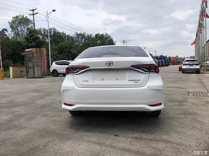 2020卡罗拉1.2t精英版